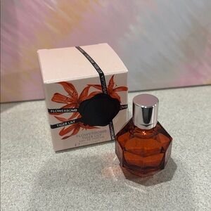 Victor and Rolf Flowerbomb Tiger Lily Miniature